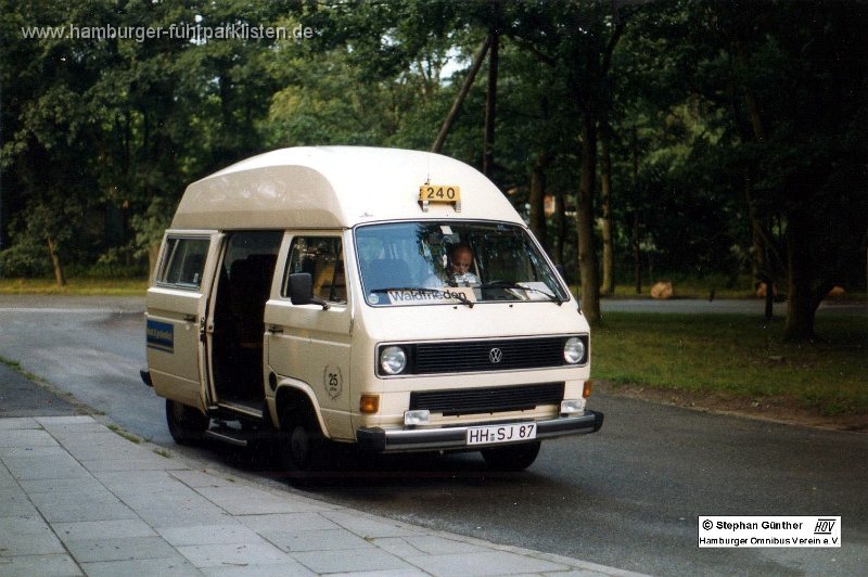 Kleinfahrzeug, Linie 240-21.jpg